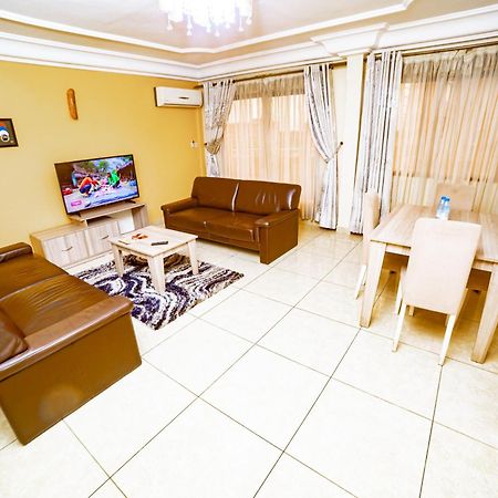 Loumia Premium Bonapriso Apartment Дуала Екстериор снимка