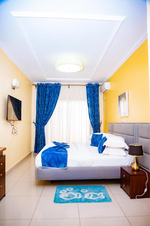 Loumia Premium Bonapriso Apartment Дуала Екстериор снимка